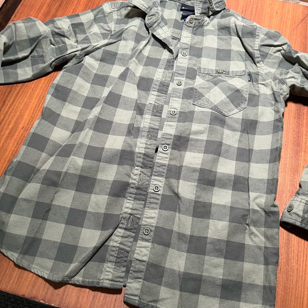 Burton women’s size small Green Plaid Shirt